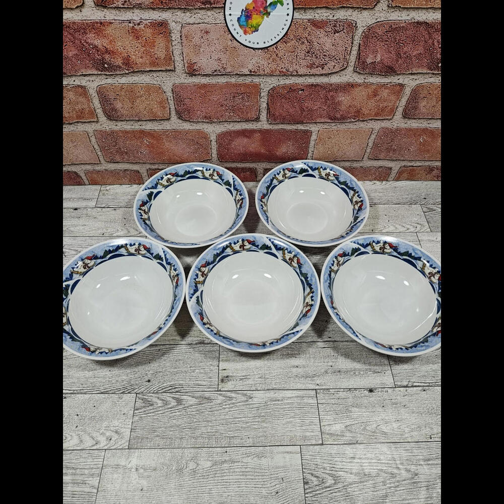 Oneida Holiday Dining SNOW VALLEY Cereal Set of 5 Bowls 6.4" Snowmen Sledding